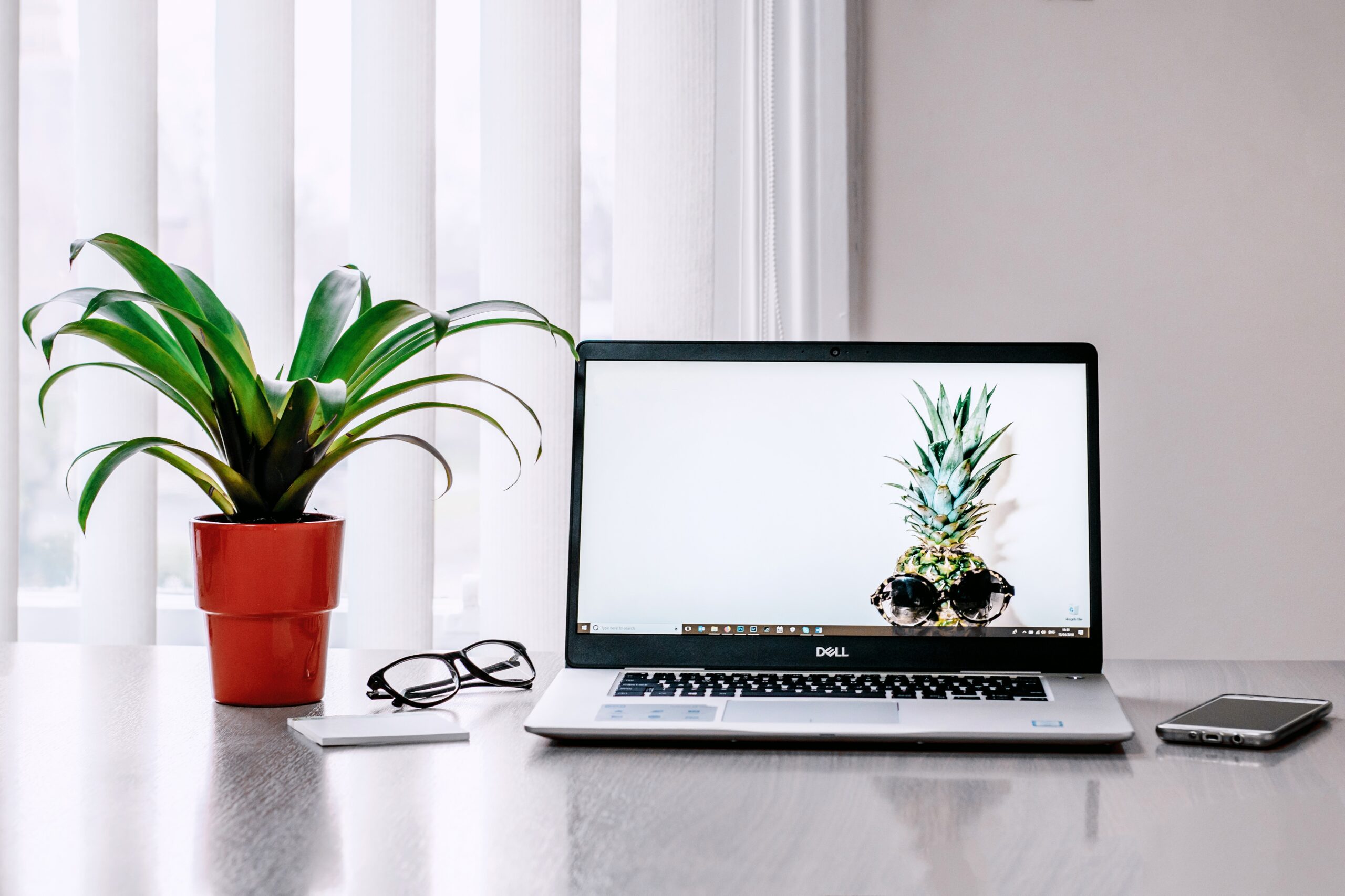 Optimize Your Remote Setup: Inquiring about the Need for Standing Desks