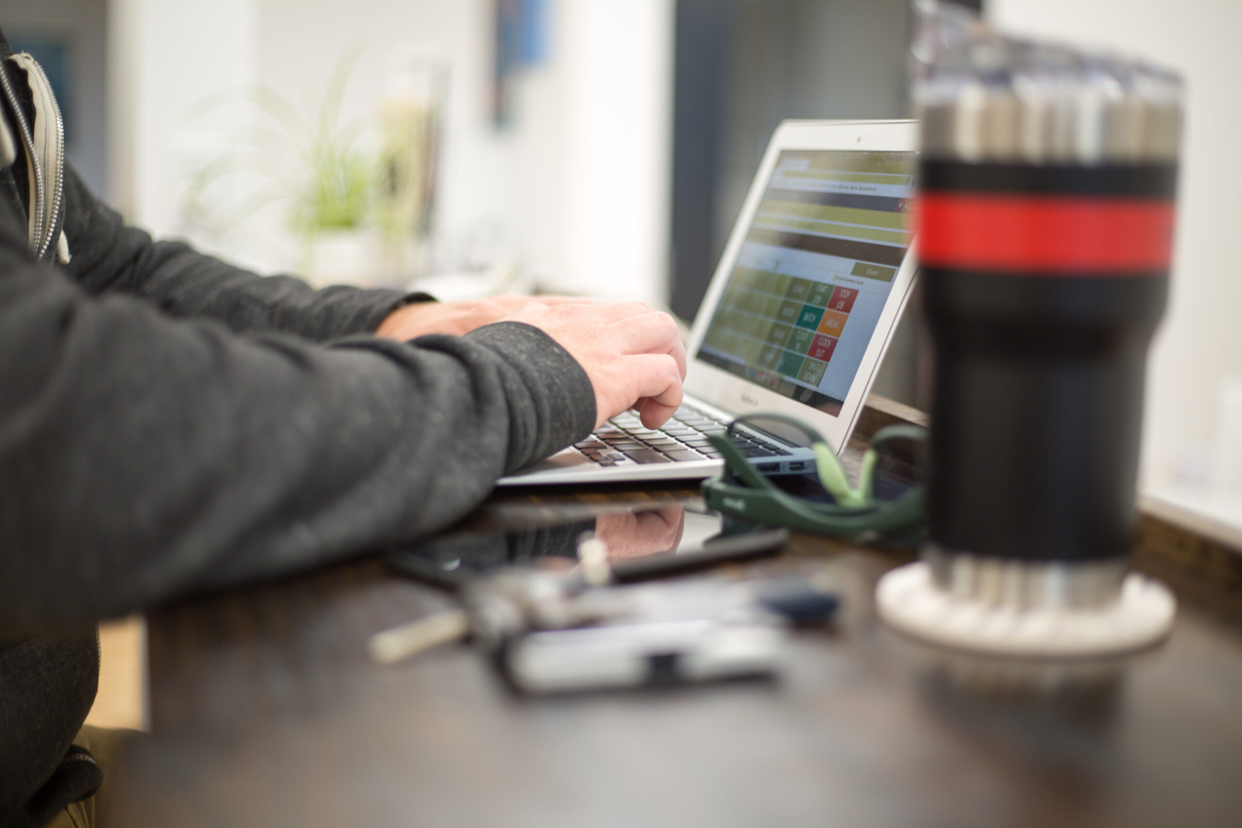 Boost Your Productivity: The Unsung Role Of Desk Mats In Your Workflow